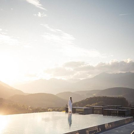 Hotel Winkler Sport & Spa Resort サン・ロレンツォ・ディ・セバート エクステリア 写真