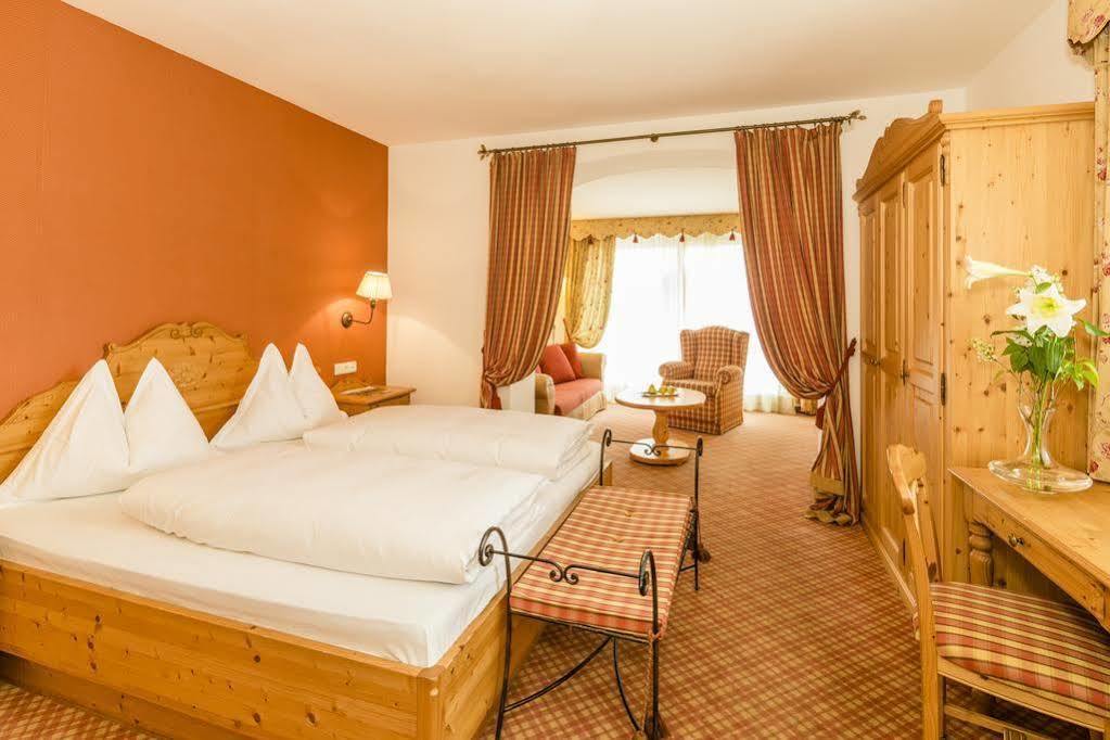 Hotel Winkler Sport & Spa Resort サン・ロレンツォ・ディ・セバート エクステリア 写真